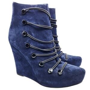 RACHEL Rachel Roy Froye Navy Blue Suede Wedge Platform Ankle Booties Size 8.5